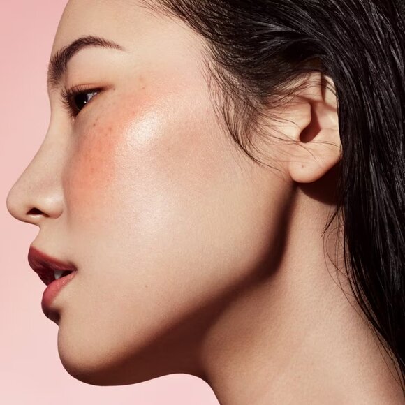 Fenty Beauty Cheeks Out Freestyle Cream Blush in Peach Face - Picture 3 of 6